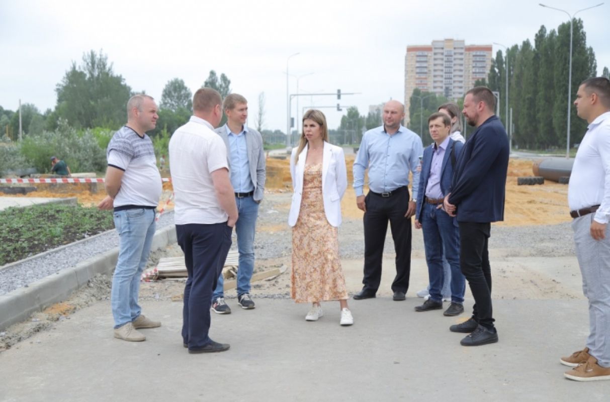 Липецк 48 новости сегодня срочные новости. Мэр города Липецка Уваркина. Липецк дорога. Картинки НЛМК города Липецка. Мэр Липецка про дорогу.