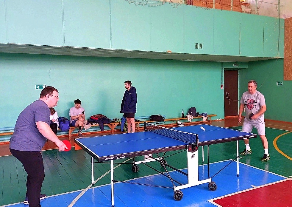 Настольный теннис спортзал