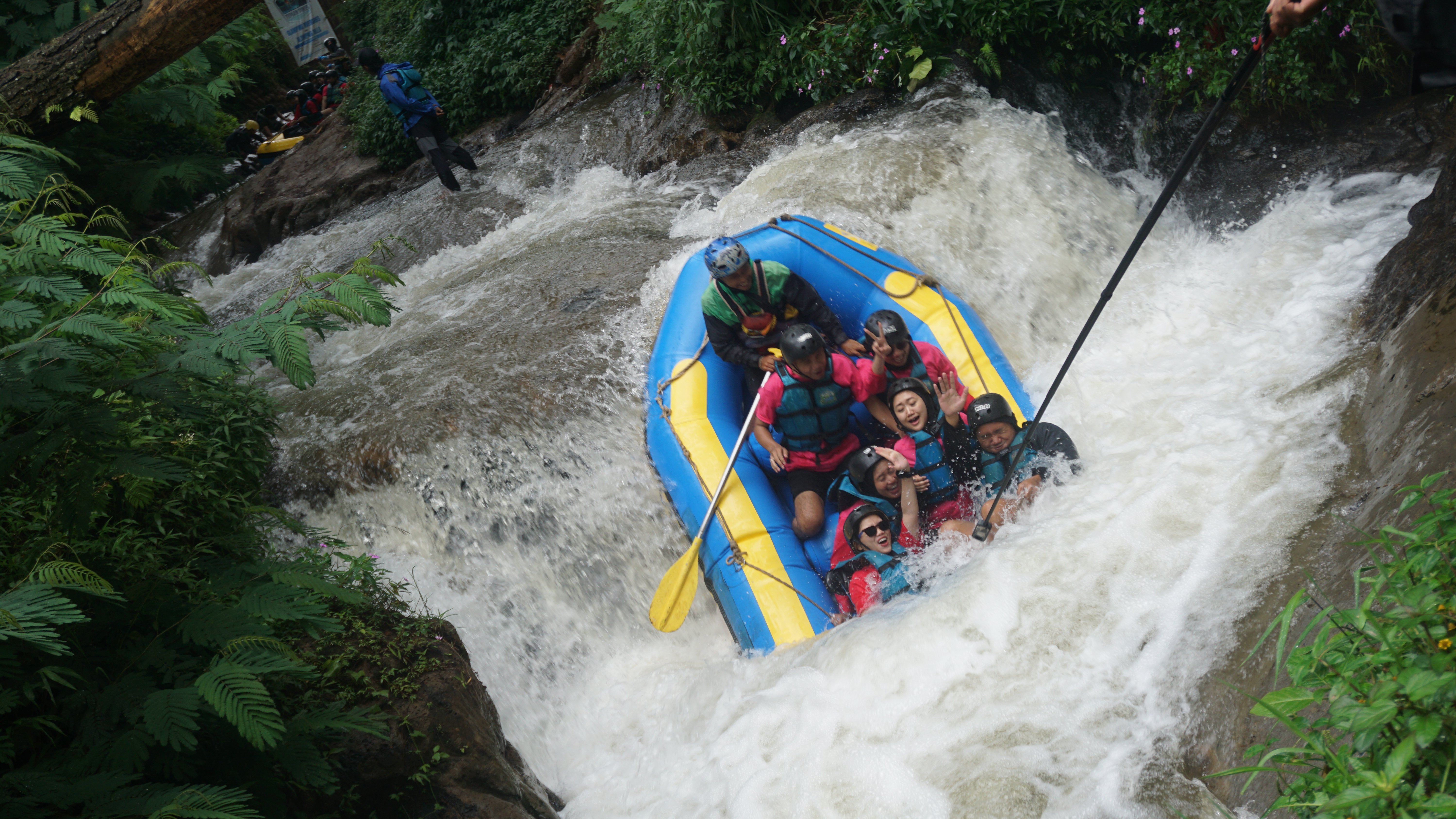 Rafting Seru