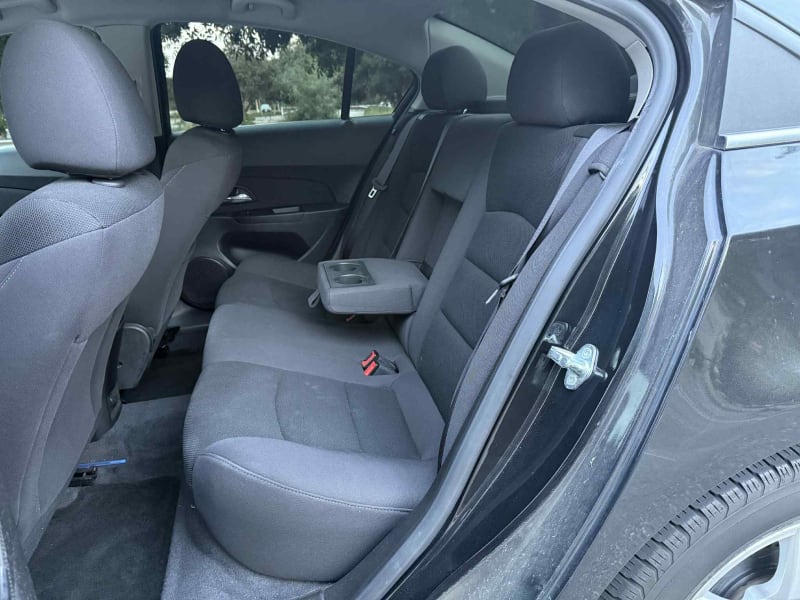 2013 CHEVROLET Cruze photo 11