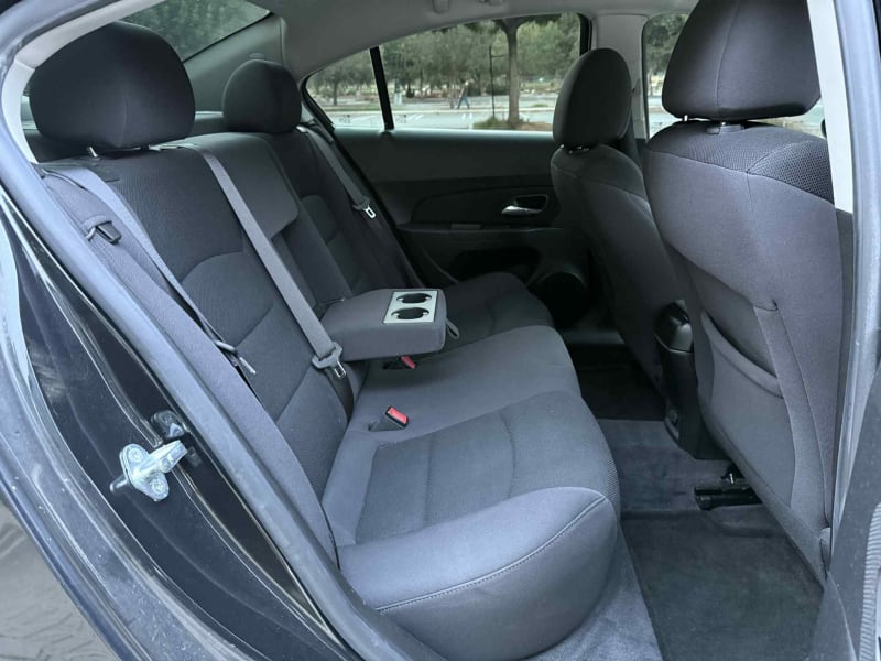 2013 CHEVROLET Cruze photo 12