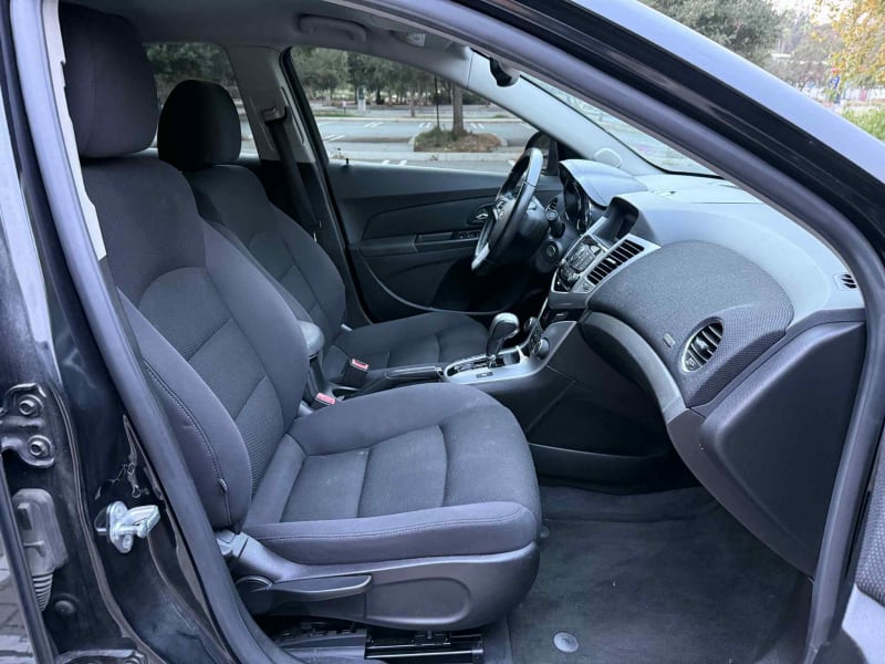 2013 CHEVROLET Cruze photo 13