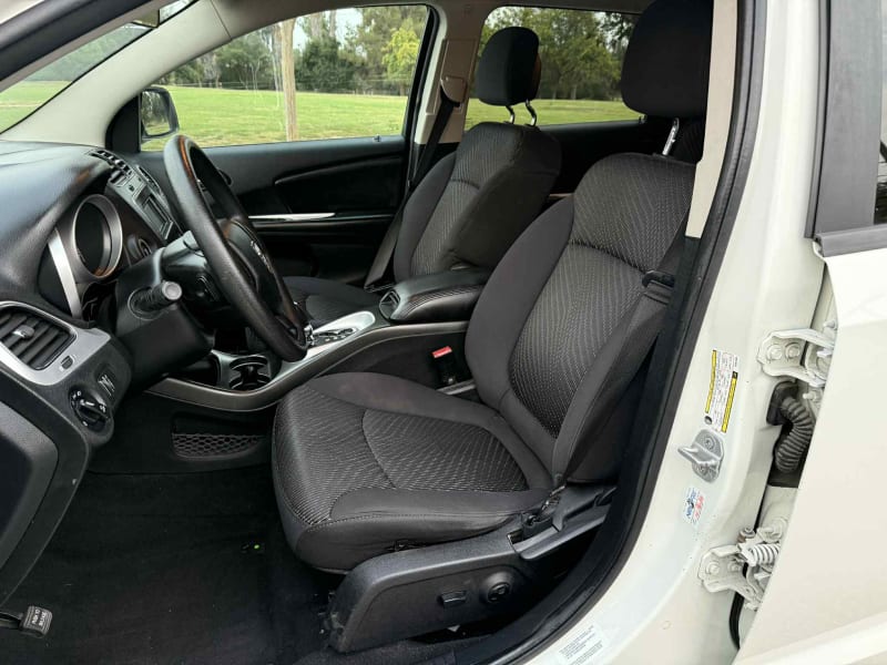 2013 DODGE Journey photo 9