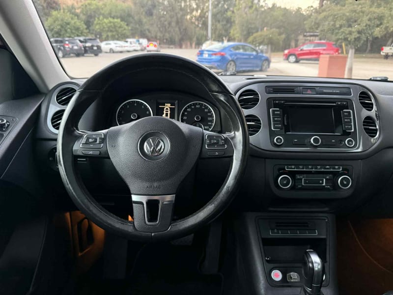 2012 VOLKSWAGEN Tiguan photo 14