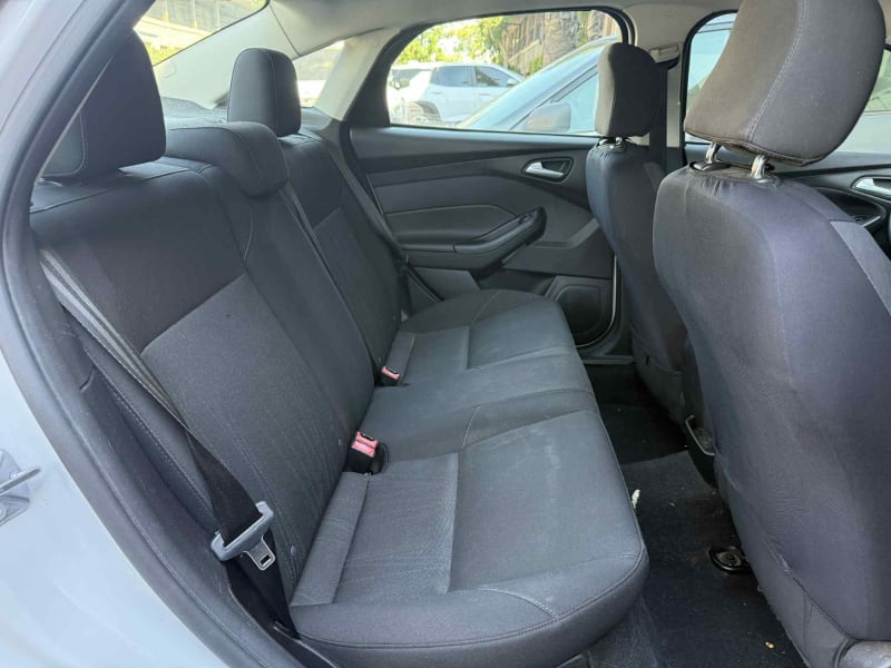 2015 FORD Focus photo 11