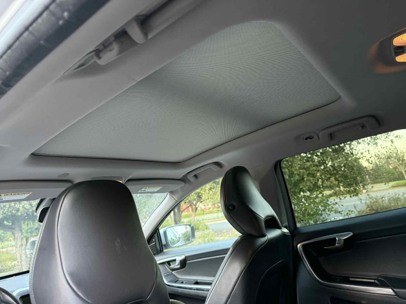 2014 VOLVO XC60 photo 12