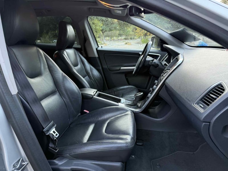 2014 VOLVO XC60 photo 11