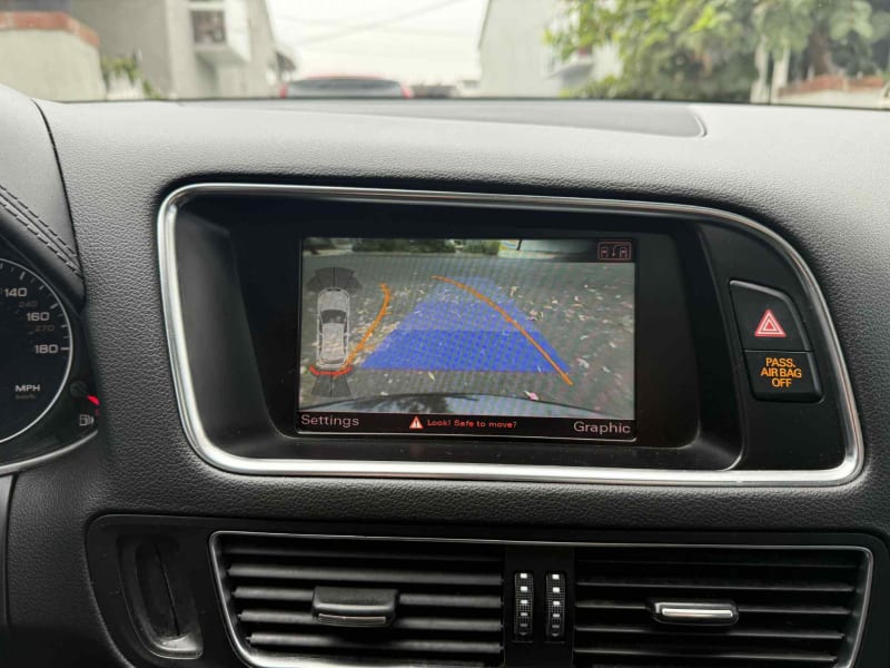 2011 AUDI Q5 photo 17