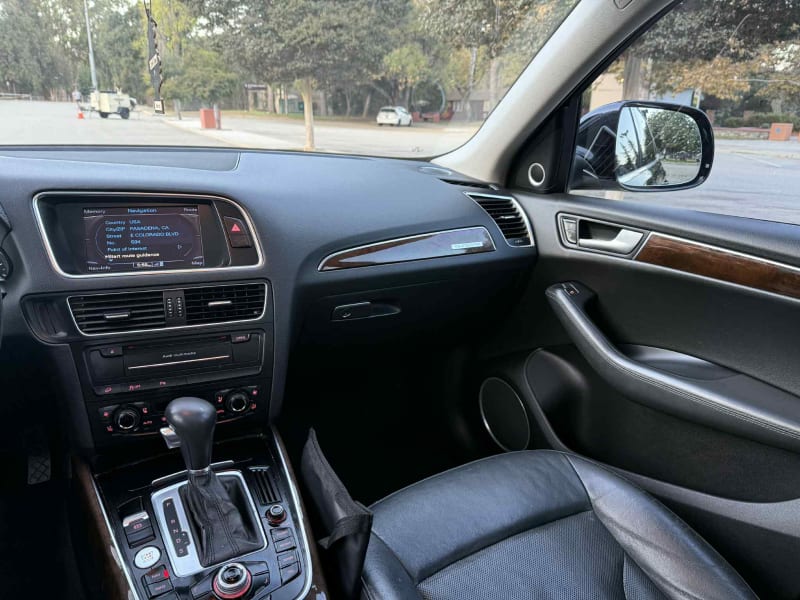 2011 AUDI Q5 photo 14