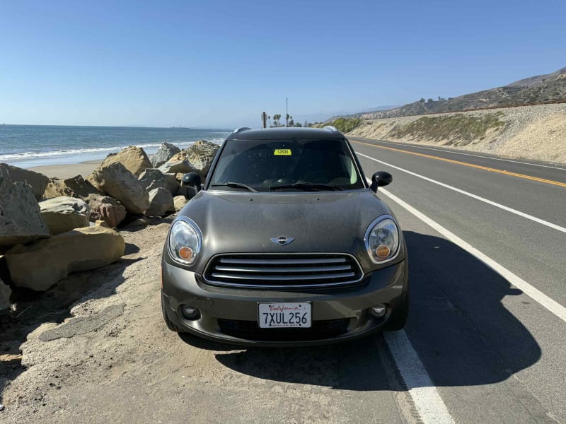 2014 MINI Countryman photo 2