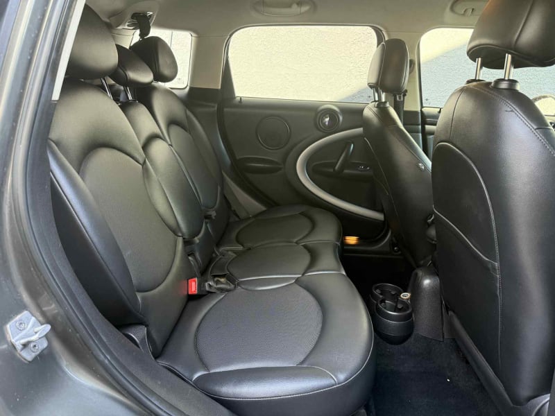 2014 MINI Countryman photo 11