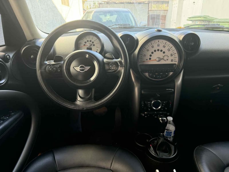2014 MINI Countryman photo 13
