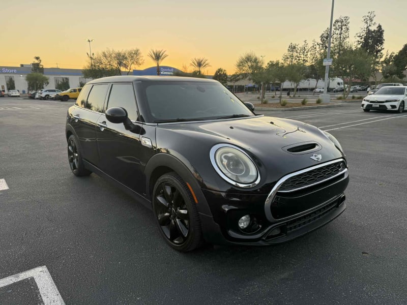 2017 MINI Clubman photo 3