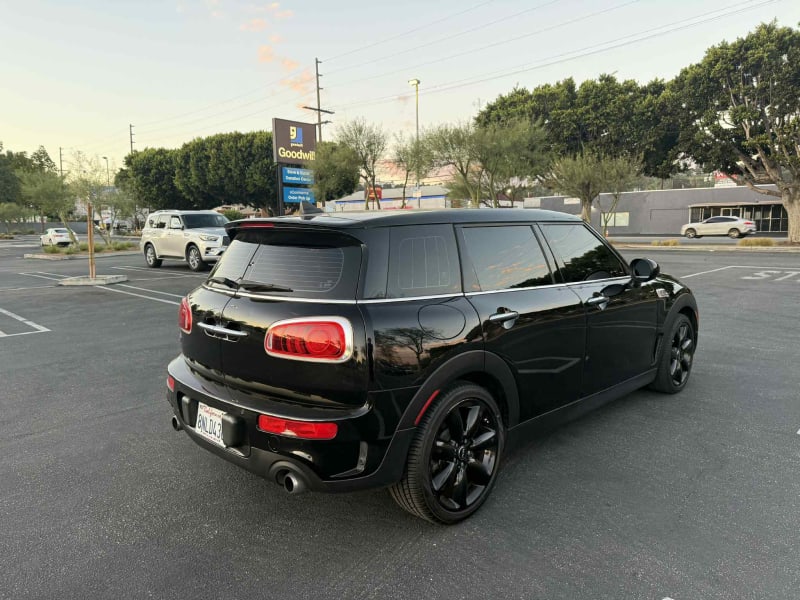 2017 MINI Clubman photo 5