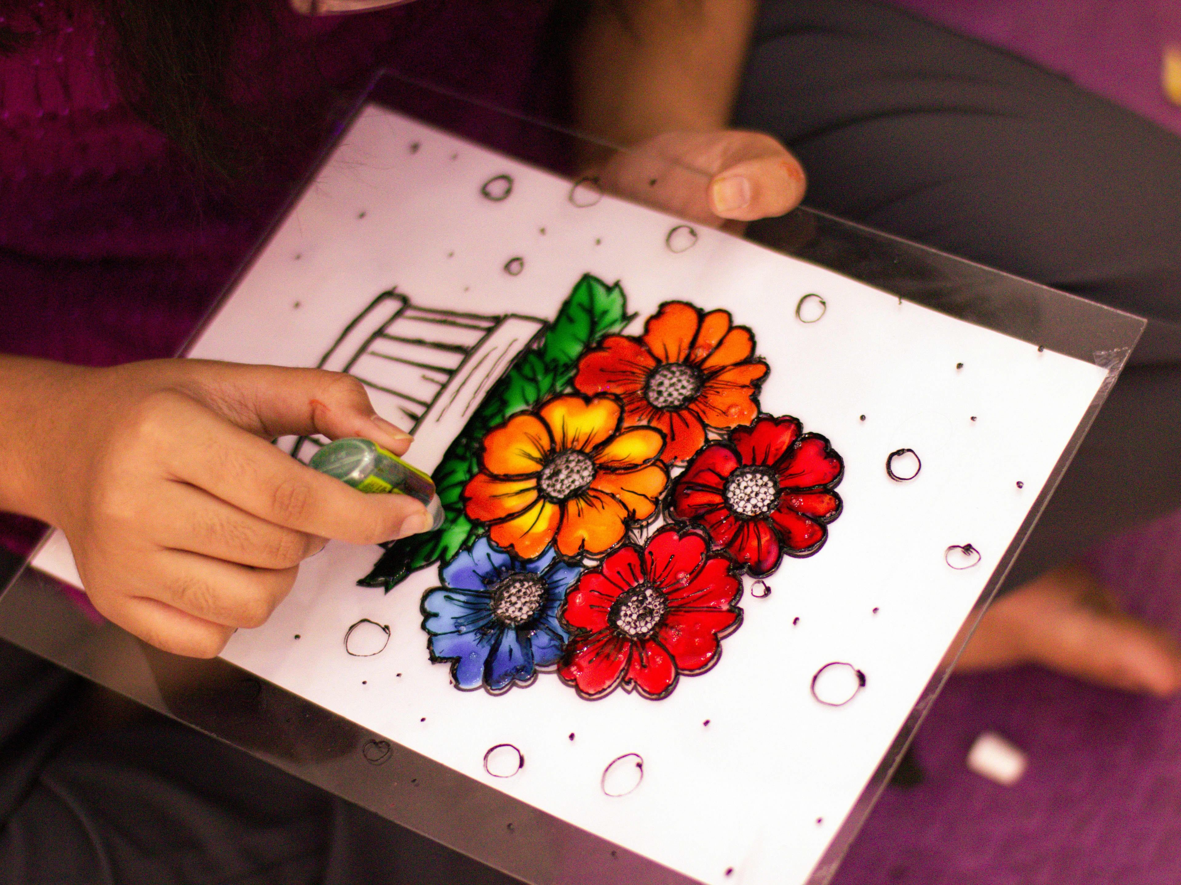 Crafts class at Kaladhaara Art Studio in Delhi