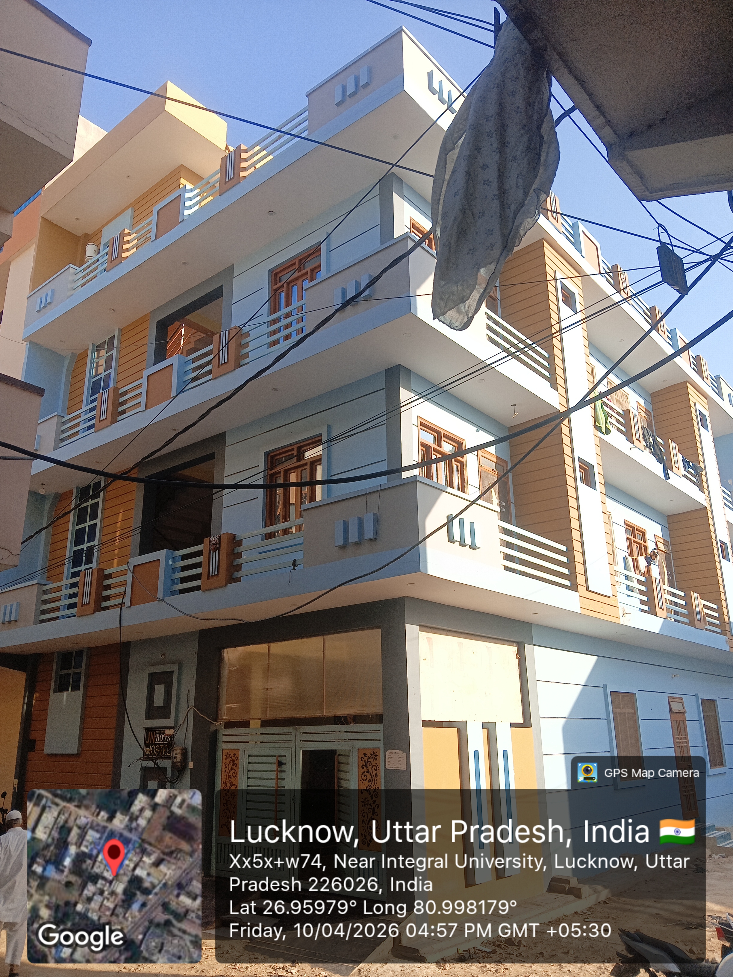 JN BOYS HOSTEL  WITH AC   + one room have attached kitchen 3 bed in one room book now 