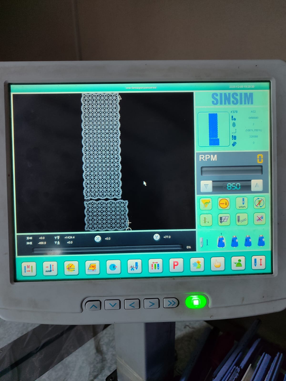 Satılık Sinsim Marka 34 Kafa 2017 Model - Çift Kortlu Nakış Makinası - 3