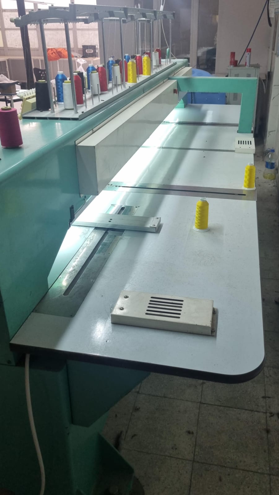 Satılık 2007 model 6 kafa 9 iğne 40x80 kasnak ölçüsü nakış makinesi