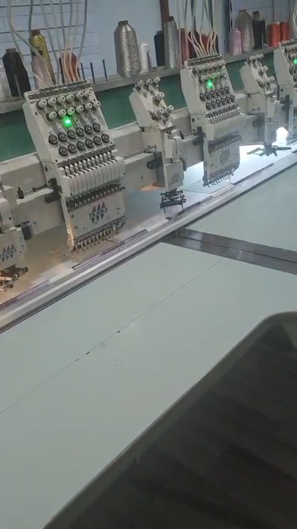 Satlık Tajima 2006 model 9 kafa  64,5x100 kasnak ölçüsü çift pul ve lase kurdele nakış makinesi - 3