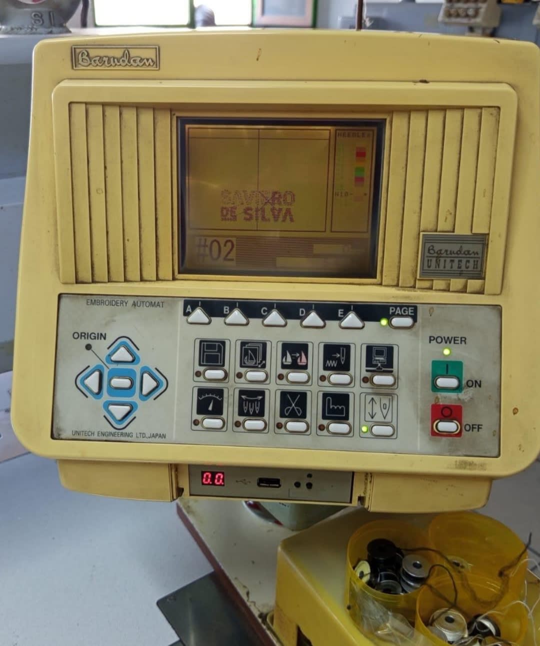 Satılık Barudan Marka 2006 Model 15 Kafa 40x90 Kasnak Ölçüsü Renkli Ekran Pullu Nakış Makinası  - 2