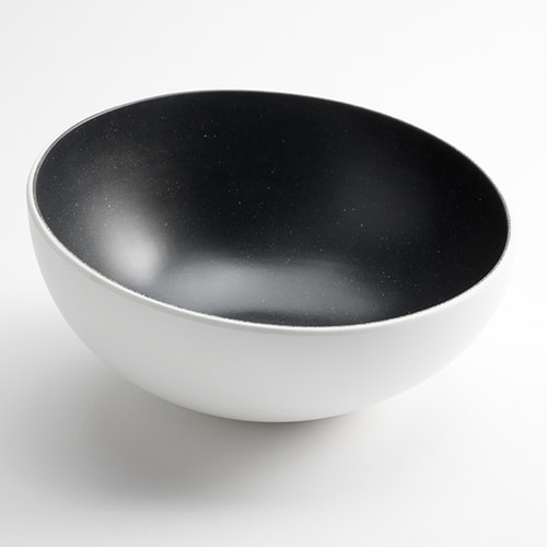 American Metalcraft LFTBB11 110 oz. Round White/Black Angled Melamine Lift Bowl