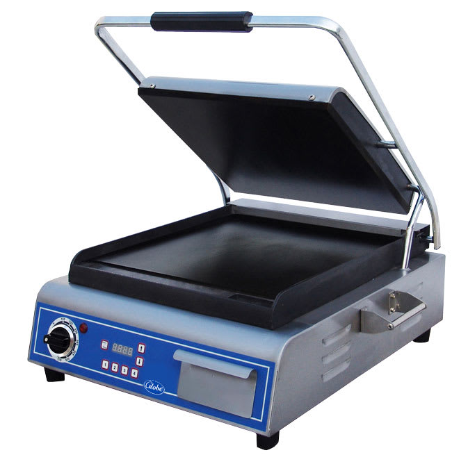 Globe GSG14D Deluxe 14" Smooth Plate Electric Sandwich Grills - 120V, 1PH
