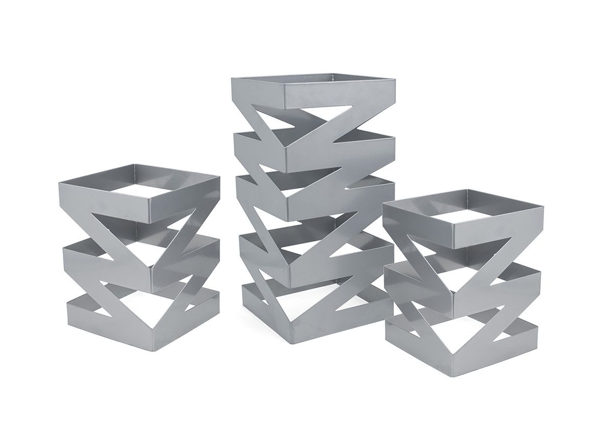 Front of the House BRI006BCI28 Zig Zag Risers - Set of 3 - Silver