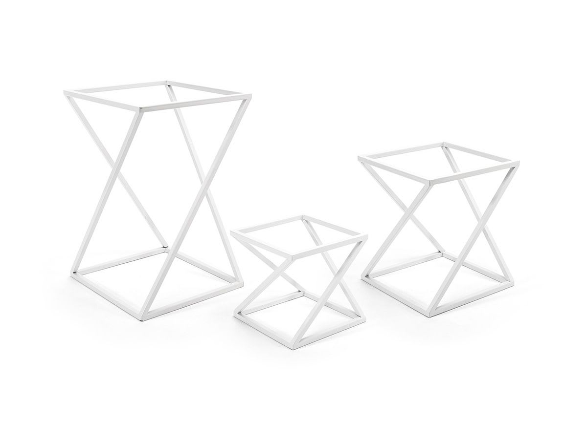 Front of the House BRI005WHI28 Twist Risers - Set of 3 - White