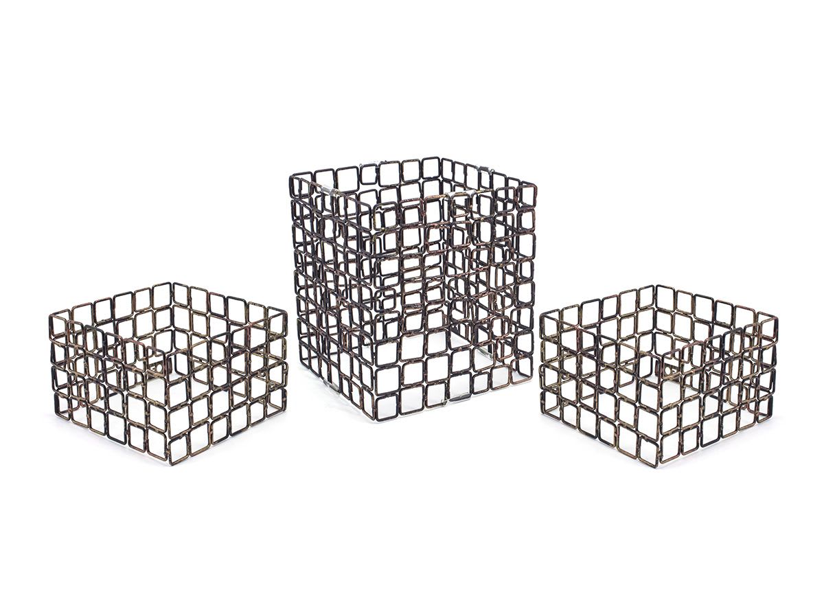 Front of the House BRI002GOI20 Coppered Link Risers - Set of 3