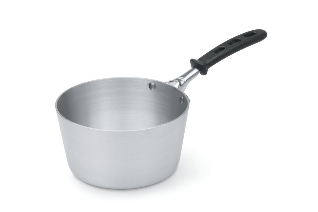 Vollrath 68305 Wear-Ever 5.5 Quart Sauce Pan with Handle