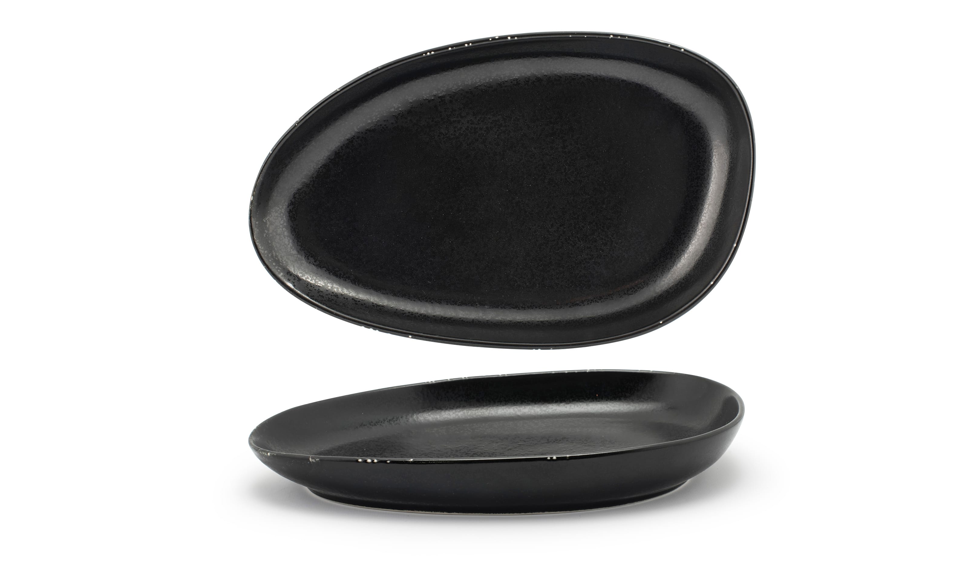 Front of the House DDP062BKP22 11" Oval Kiln® Plate, Pepper, 6/Case