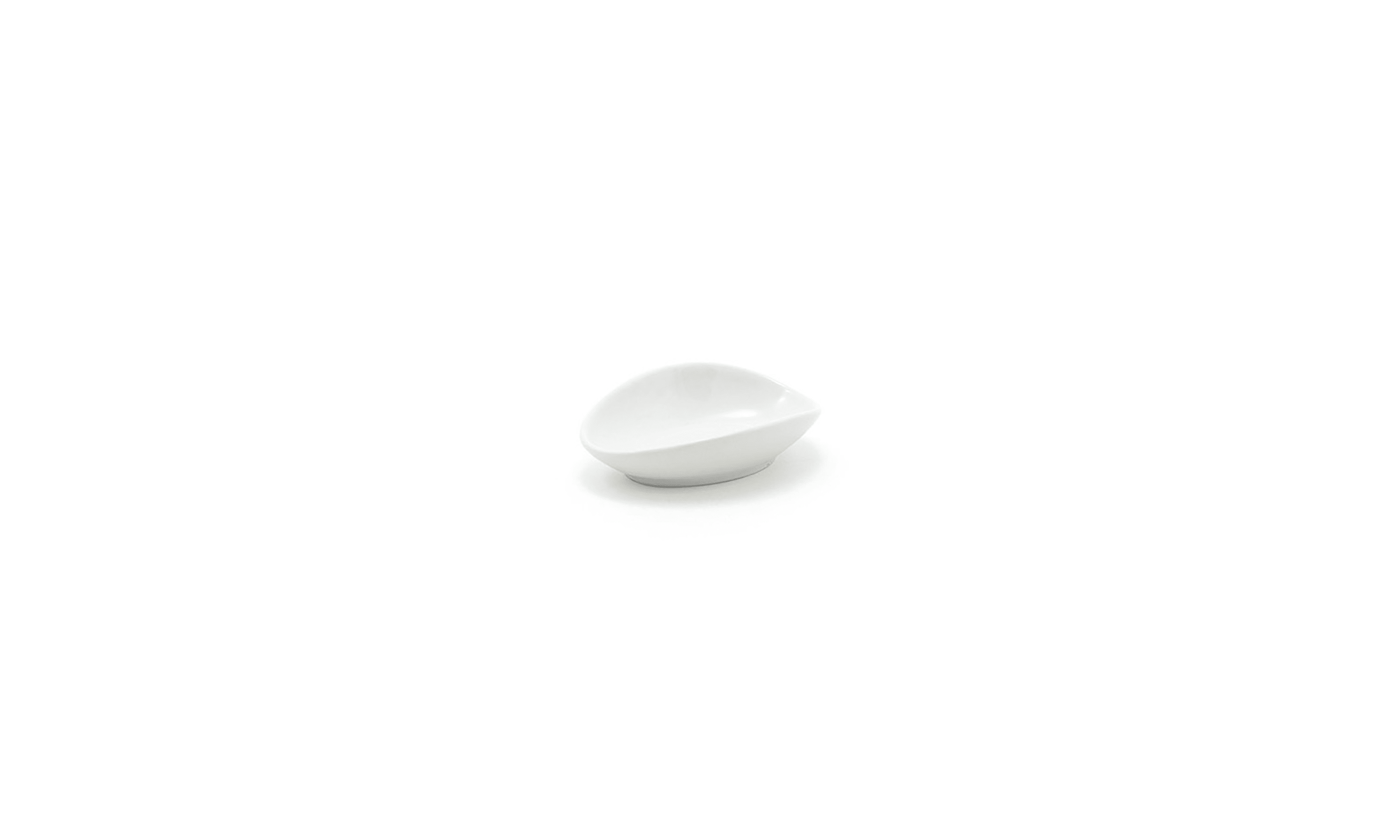 Front of the House DSD062WHP23 1.5 oz Oval Tides® Ramekin, White, 12/Case