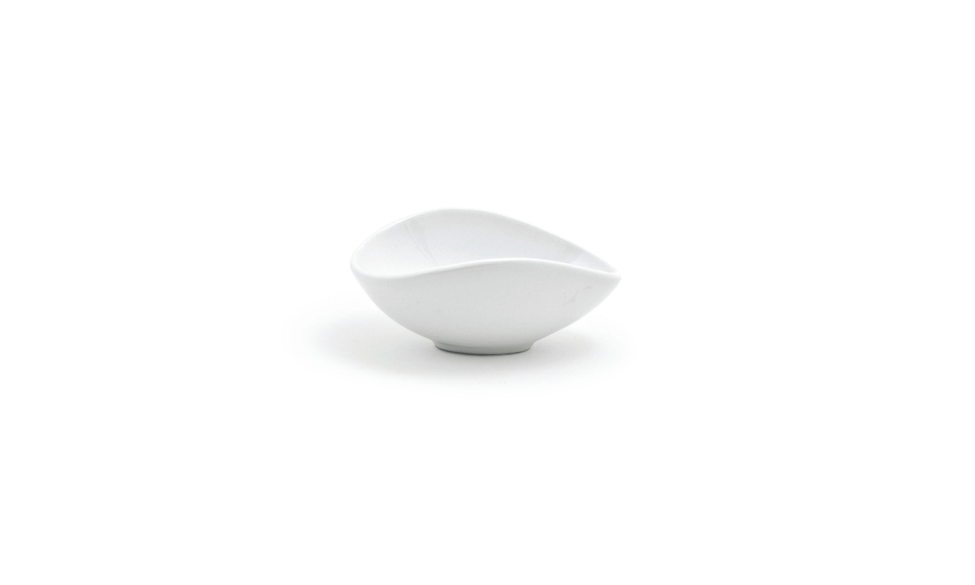 Front of the House DSD052WHP23 2 oz Oval Ellipse™ Ramekin, 12/Case