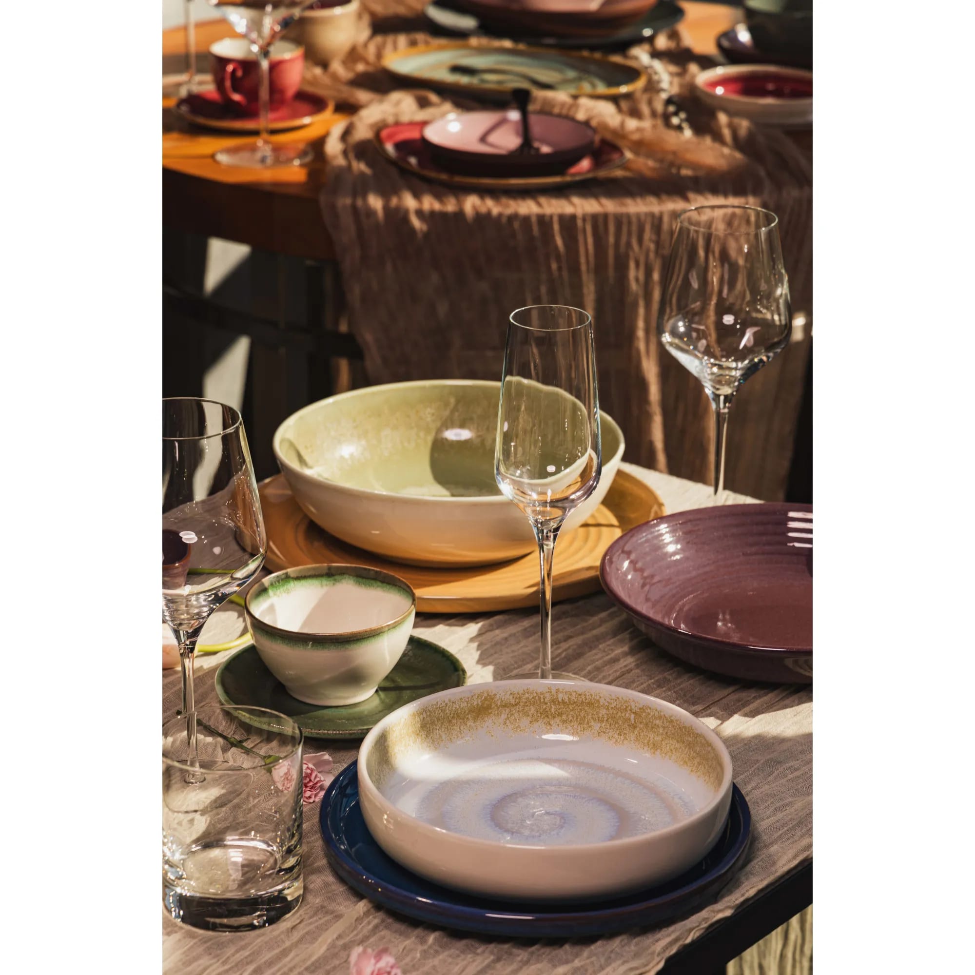 Churchill SRBLTR101 Stonecast Raw Black Lotus Plate 10"