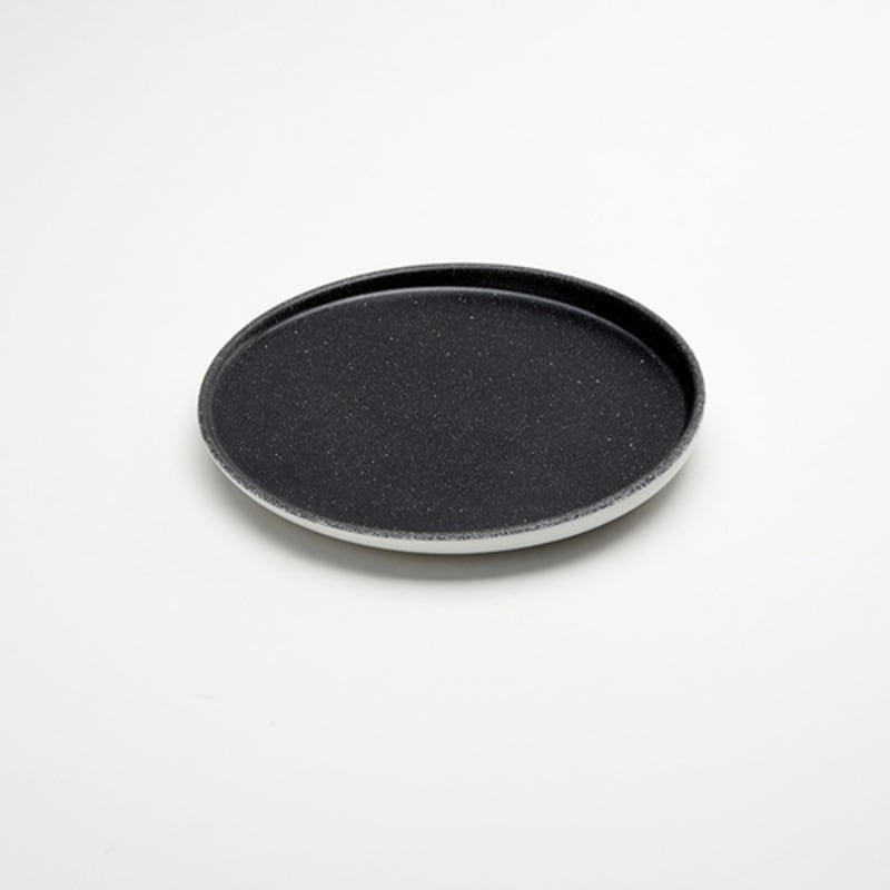 American Metalcraft LFTPB11 8-7/8" Round Two-Tone Melamine Lift Plate
