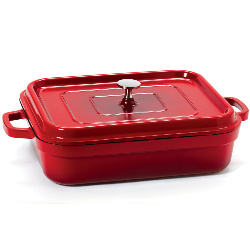G.E.T. Enterprises CA-010-R/BK/CC Heiss 5 Qt. Rectangular Red Cast Aluminum Induction Ready Roaster with Lid