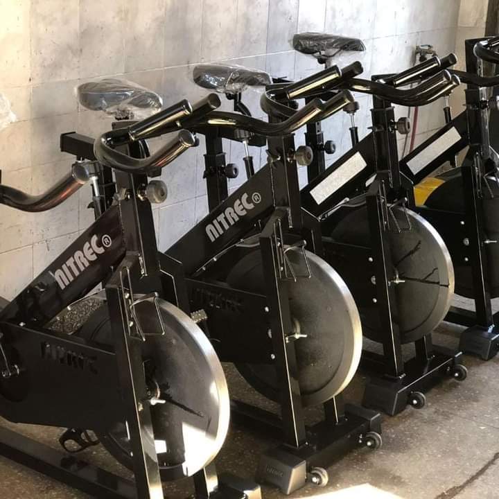 6 BICICLETA INDOOR PROFESIONAL STD