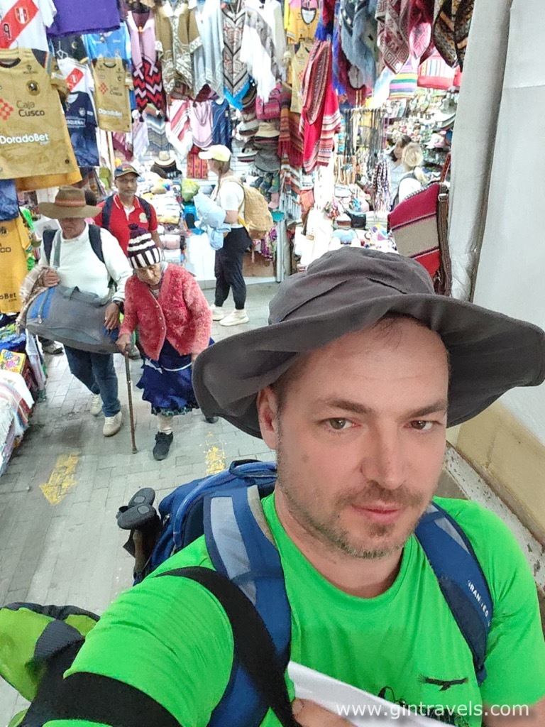 Me tired and exhausted in Agua Calientes market