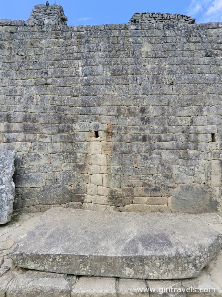 Another part of the wall next to the Royal Chambers