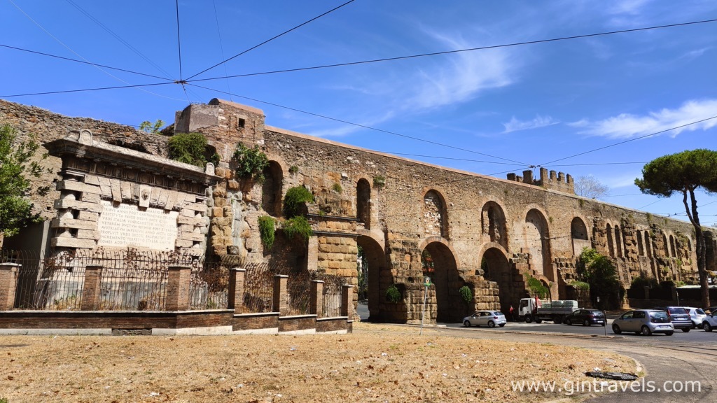 Plaque commemorating the expansion of the Acqua Pia Marcia