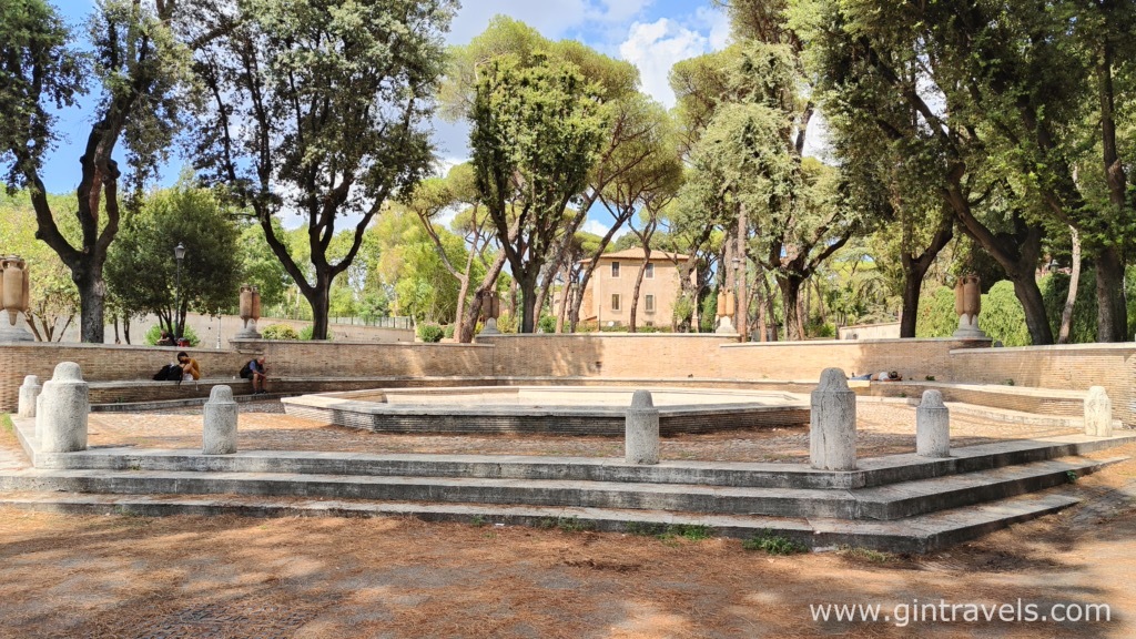 Octagonal shape fountain – Fontana della Anfore