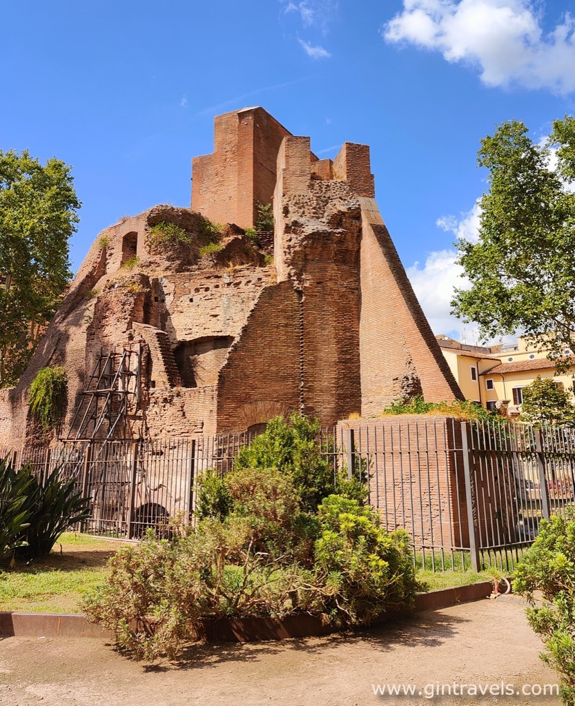 Fence around Trofei di Mario