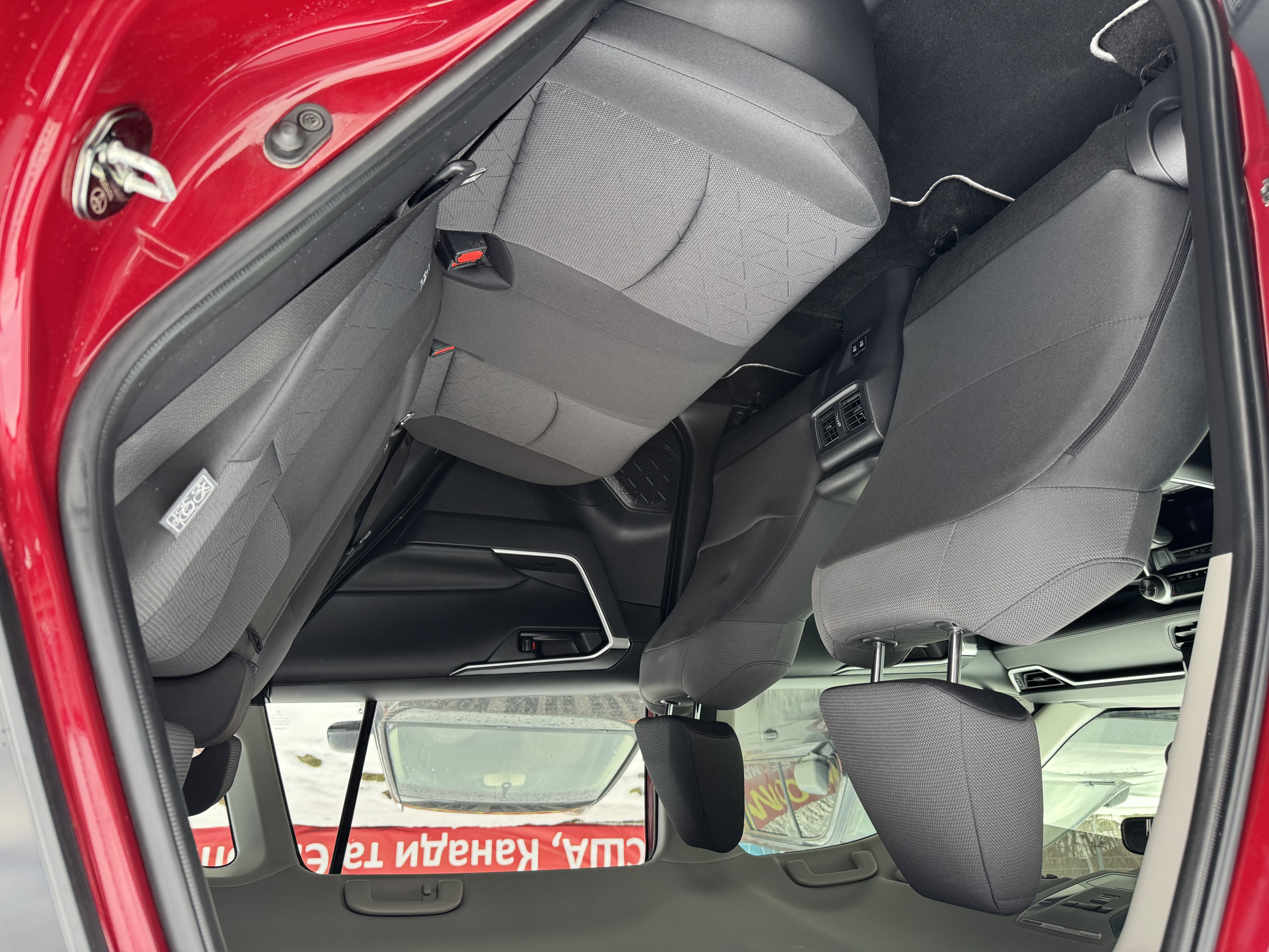 Toyota RAV4 2.5 Hybrid photo 7