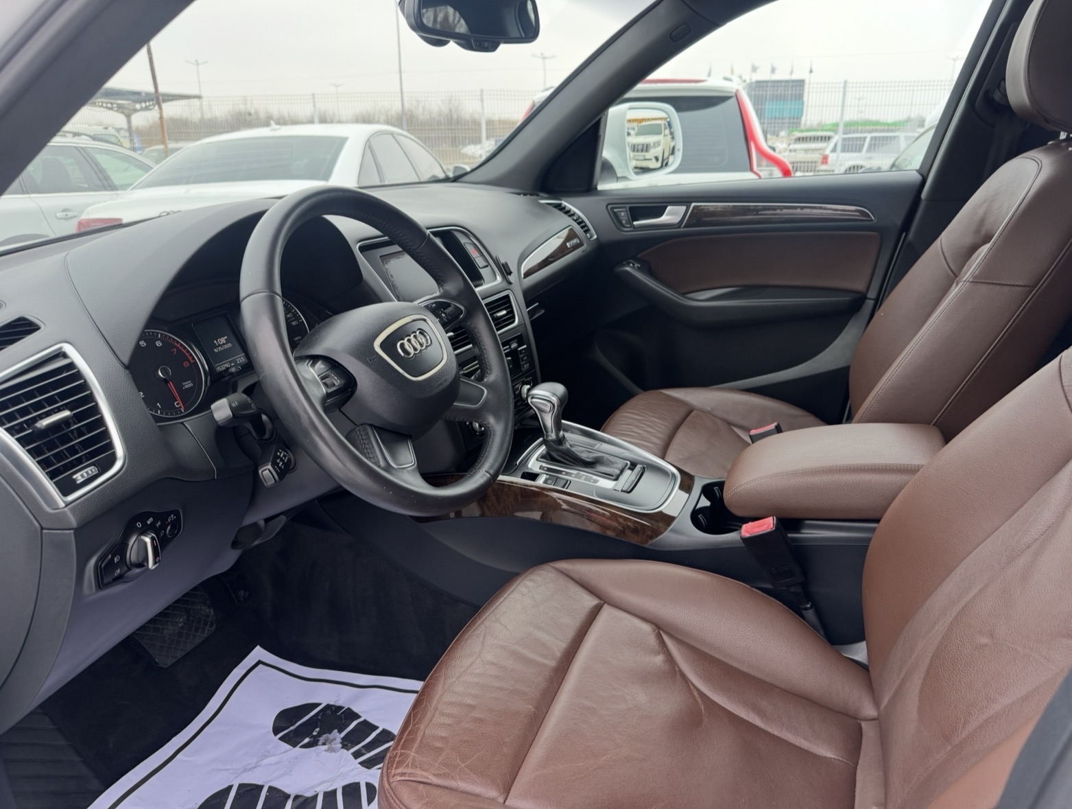 Audi Q5 2.0T Quattro photo 7