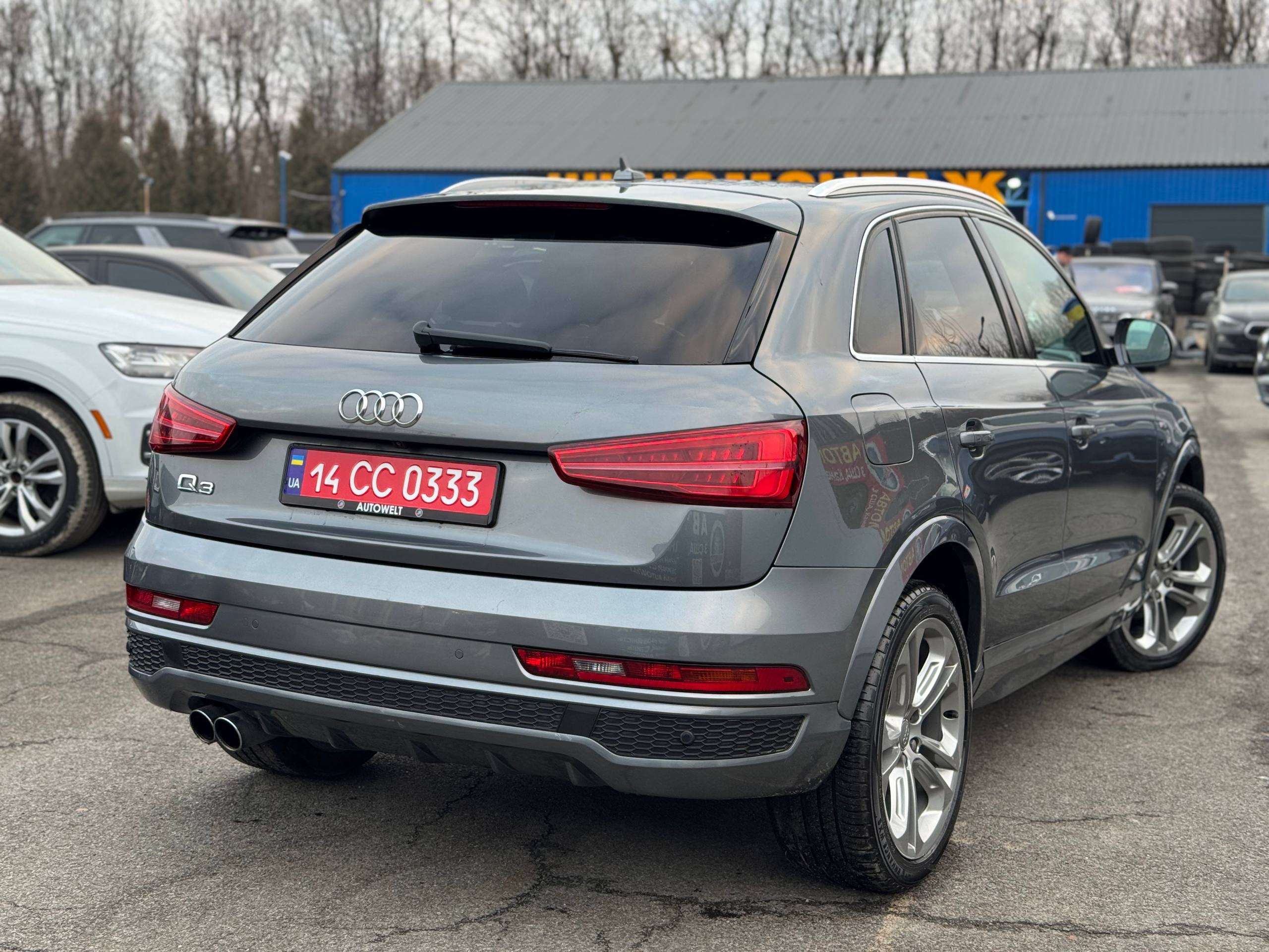 Audi Q3 2.0T Prestige Sline photo 3