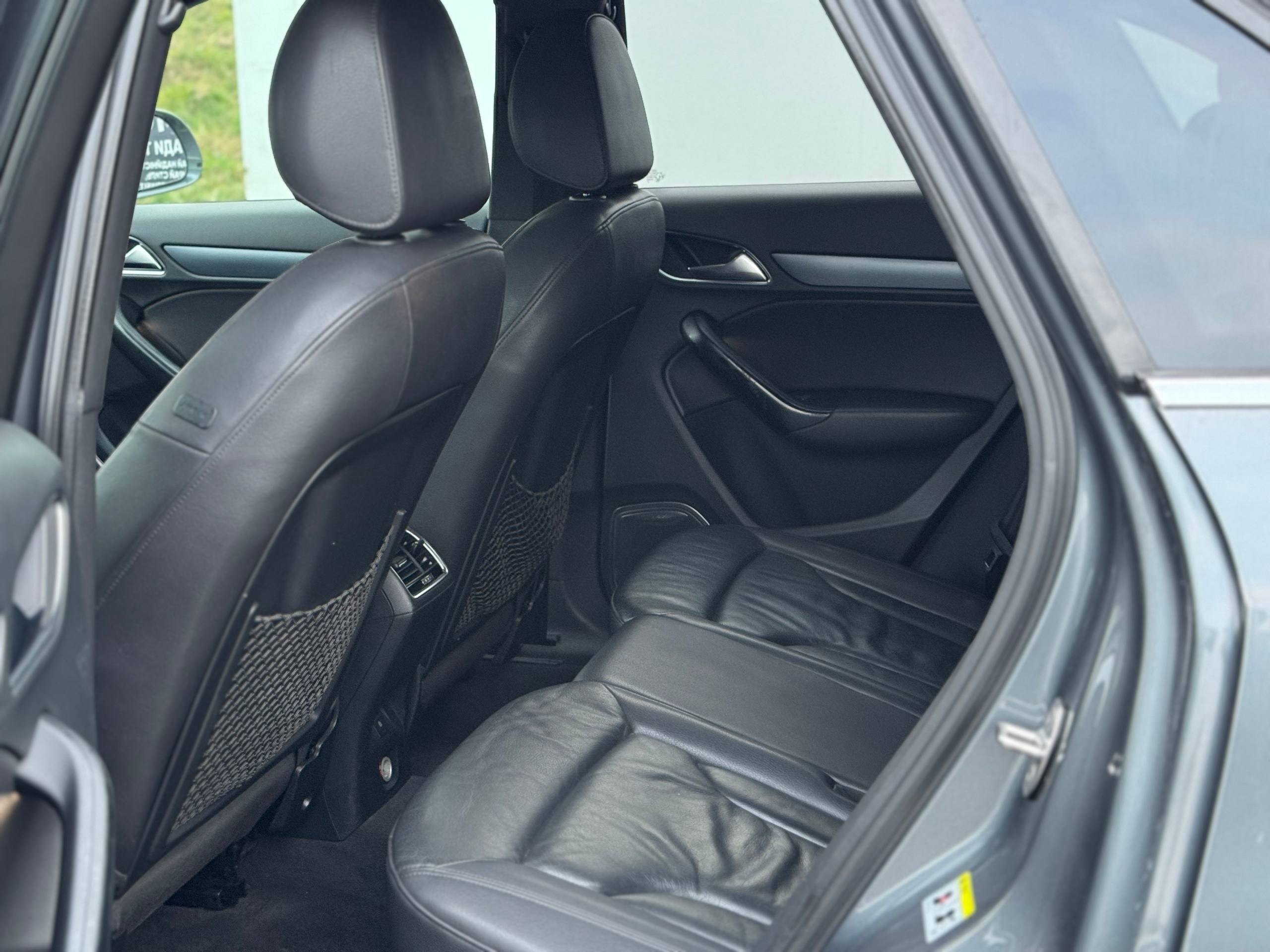 Audi Q3 2.0T Prestige Sline photo 7