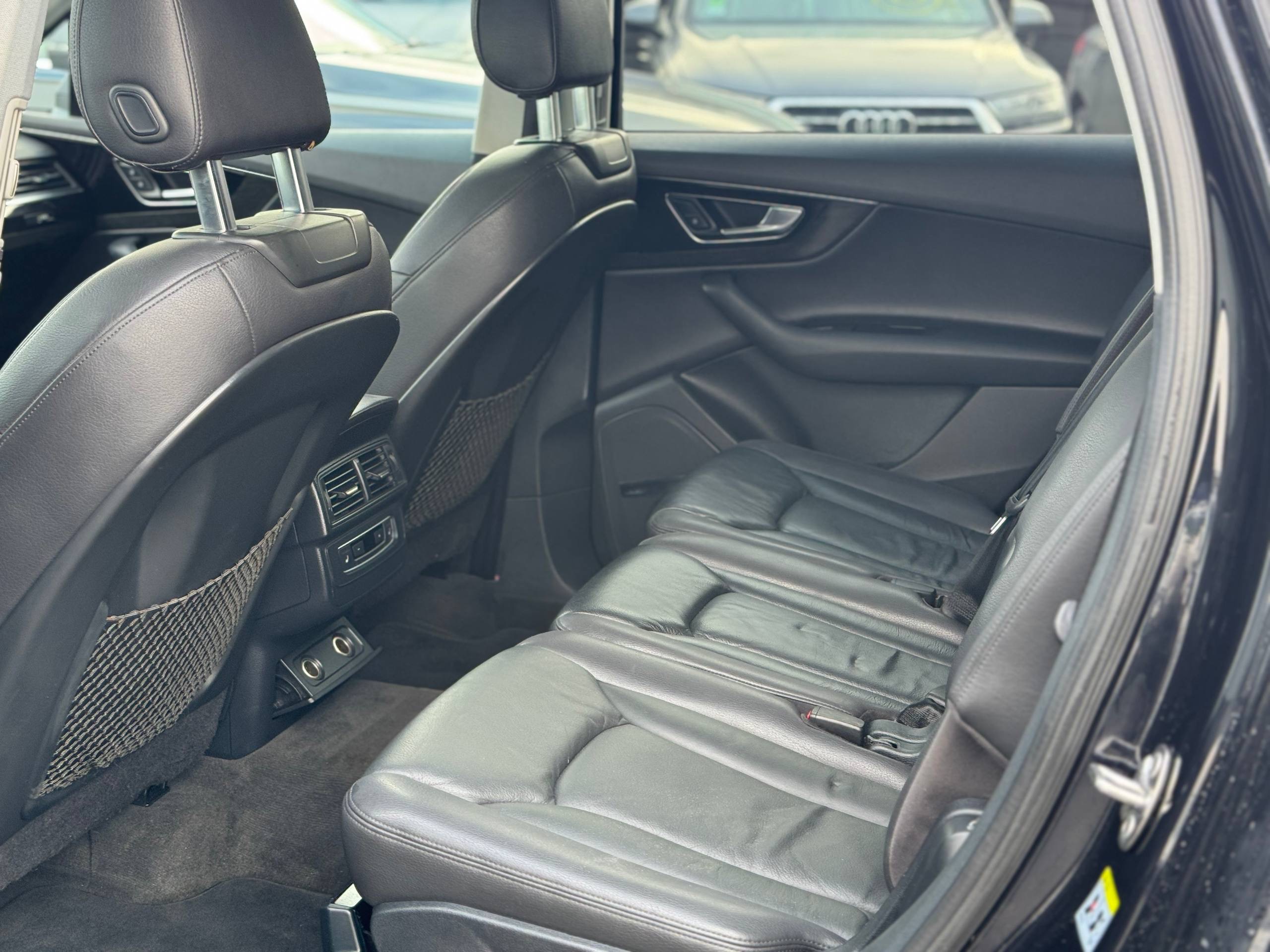 Audi Q7 Premium Plus photo 7