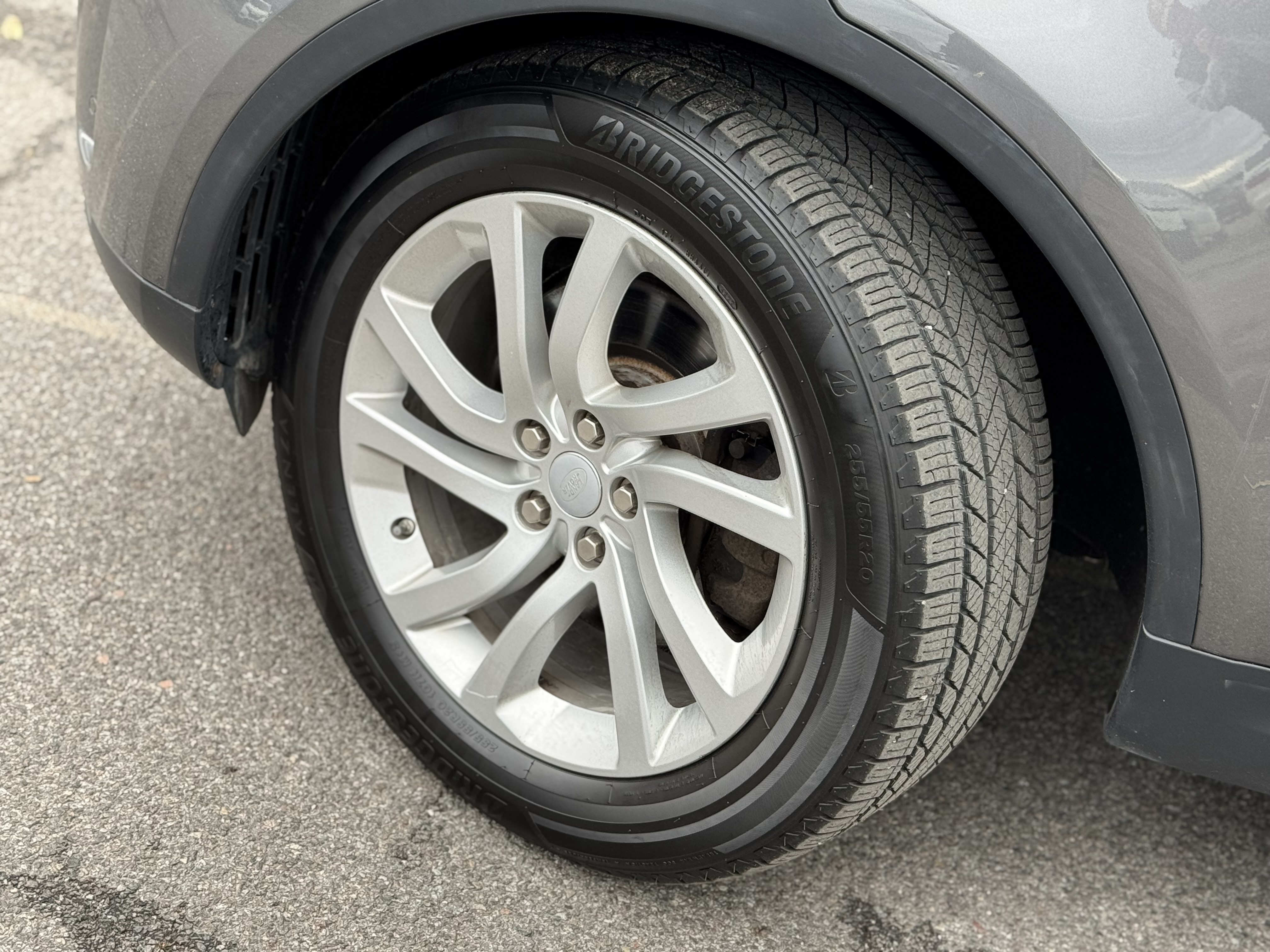 Land Rover Discovery V photo 13