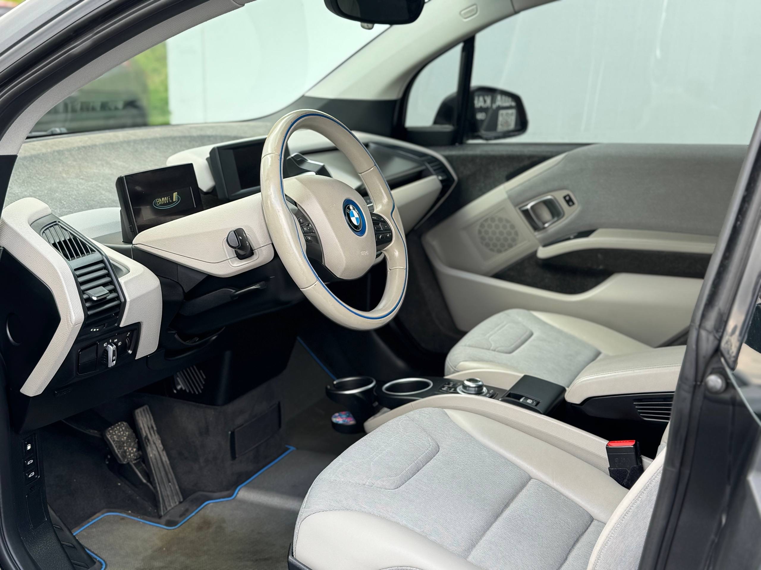 BMW i3 REX photo 5