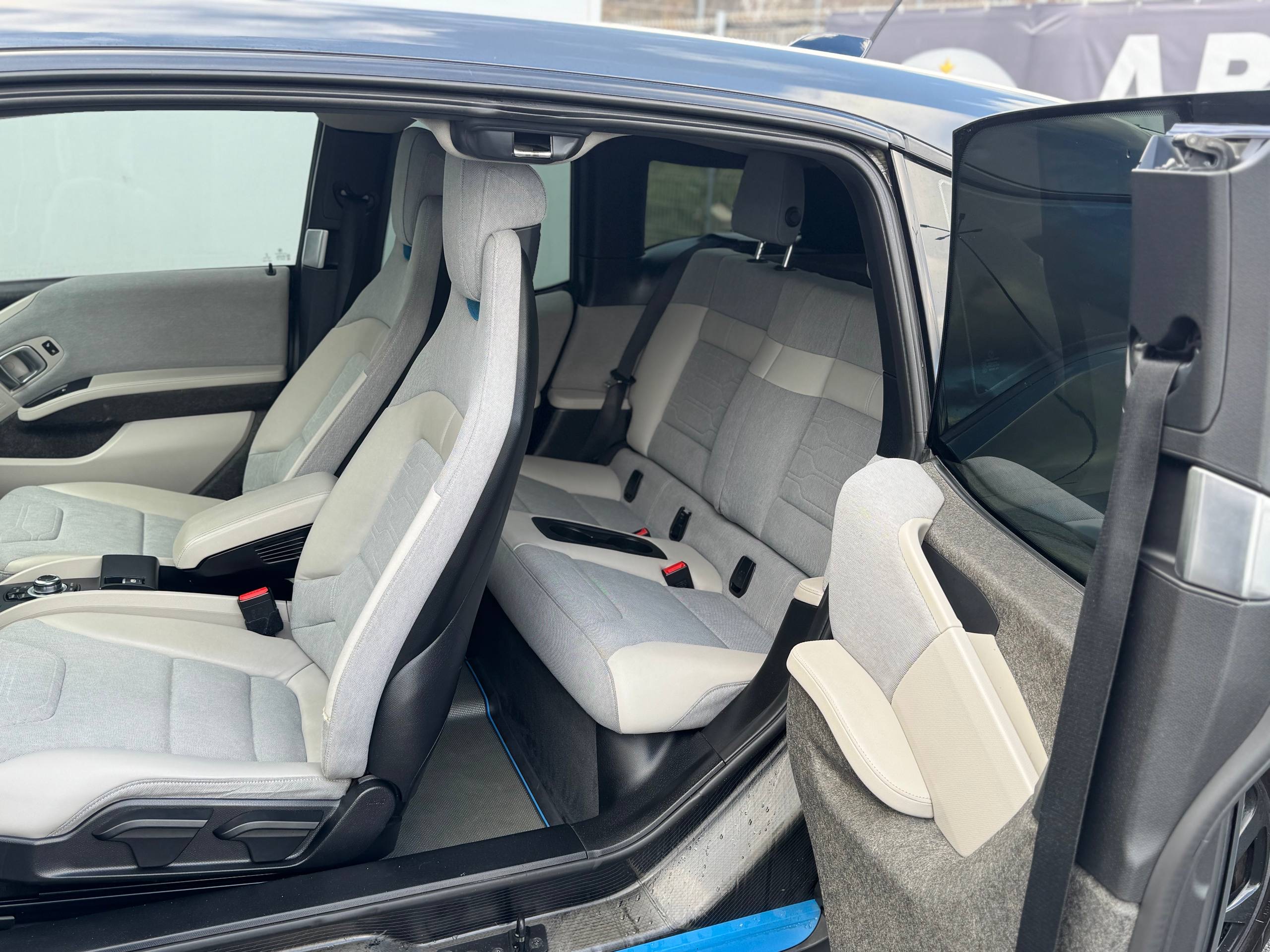 BMW i3 REX photo 6